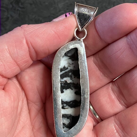 Long Swoosh Zebra Jasper Agate Natural Pendant Gemstone Crystal Jewelry - Picture 7 of 8
